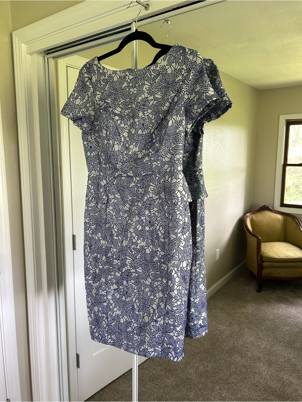 New Look Blue and White Floral Sheath Dress